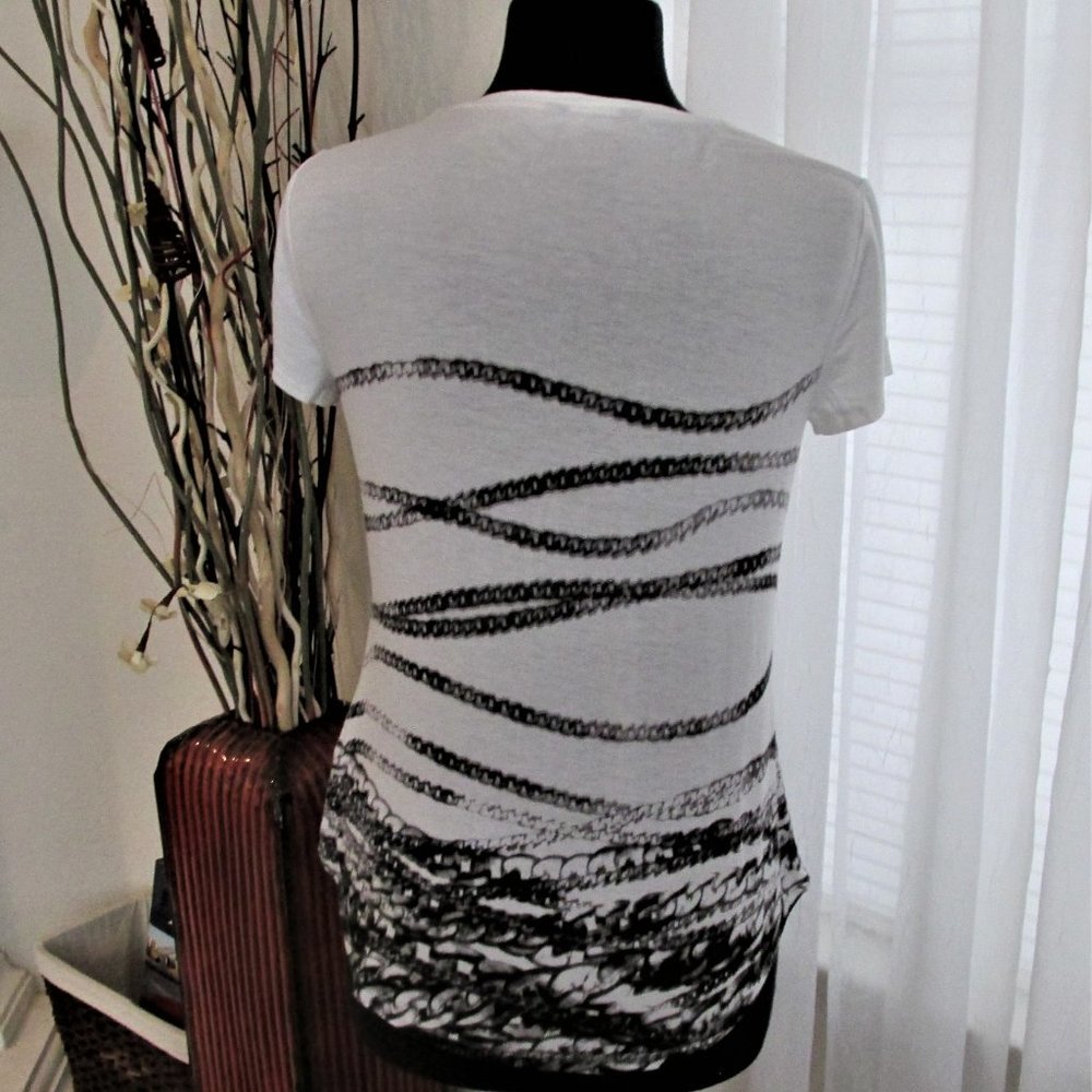 Tee - Picture 2 of 3